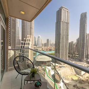 Maison Privee - Apt With Danish Twist & Burj Khalifa Views Dubai