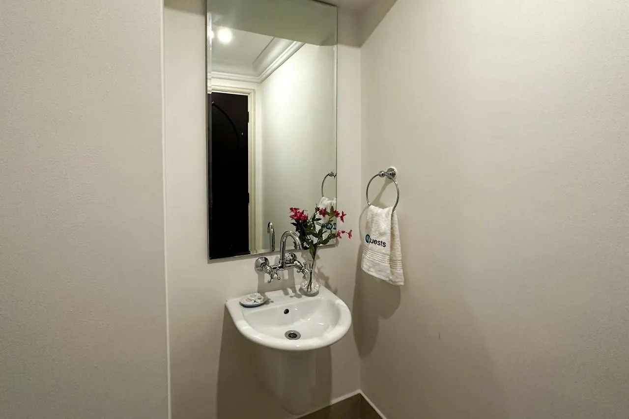 Higuests - Glamorous Apt With Partial Views Of Burj Khalifa 迪拜 0*,  阿拉伯联合酋长国